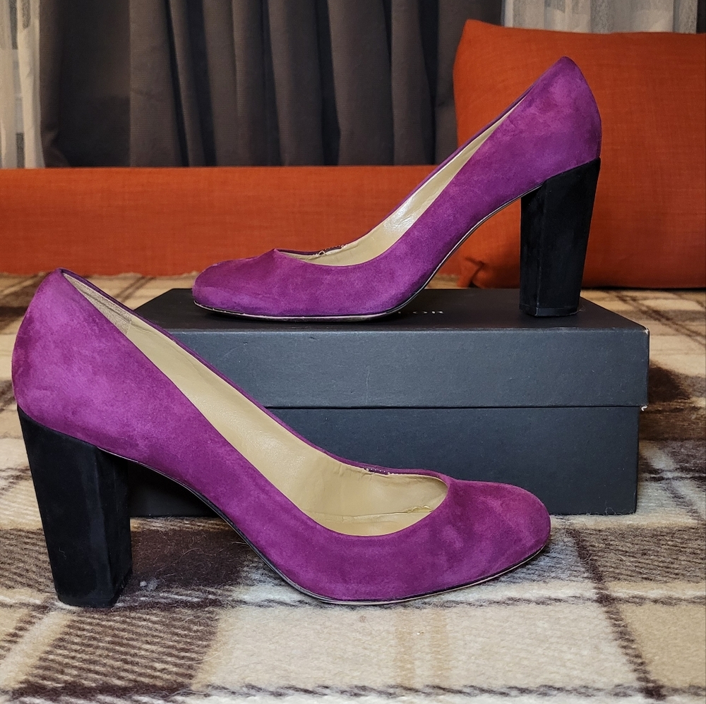 Ann Taylor round toe block heel suede purple pumps Size 8.5